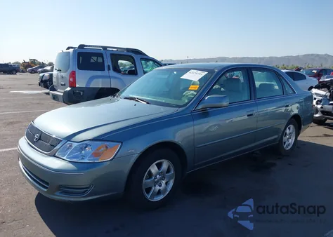 2002 Toyota Avalon Xl z USA, uszkodzony, nr VIN 4T1BF28BX2U222254